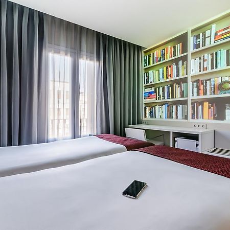 Hotel Bcn Design Barcelona Buitenkant foto A room at the hotel