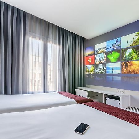 Hotel Bcn Design Barcelona Buitenkant foto A room at the hotel