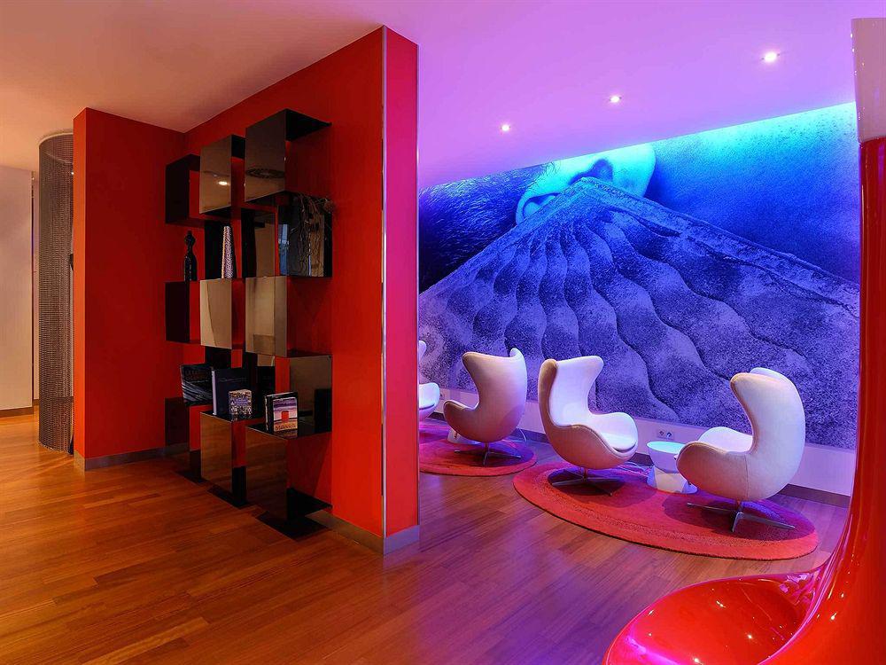 Hotel Bcn Design Barcelona Buitenkant foto The interior of the hotel
