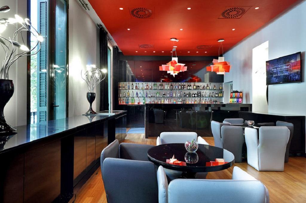 Hotel Bcn Design Barcelona Buitenkant foto The lounge at the airport