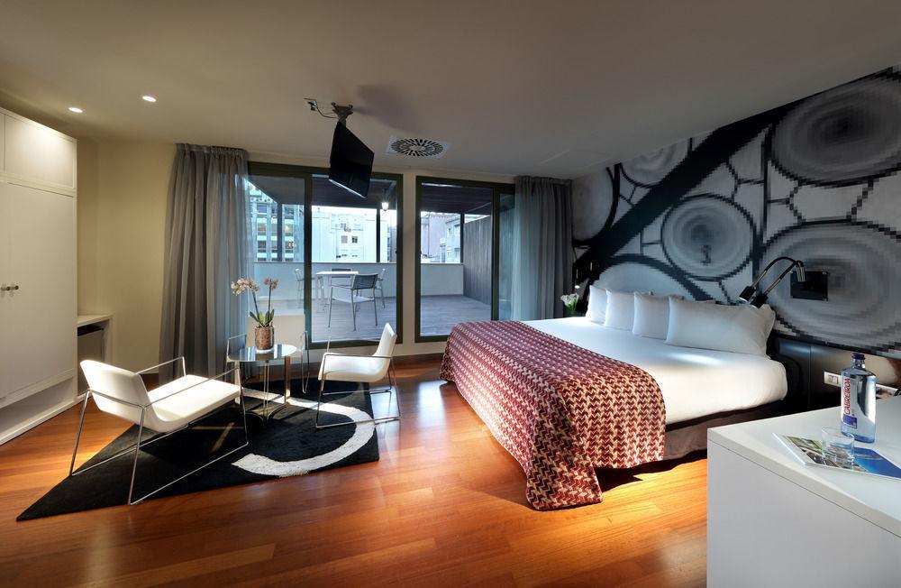 Hotel Bcn Design Barcelona Buitenkant foto A room at the hotel