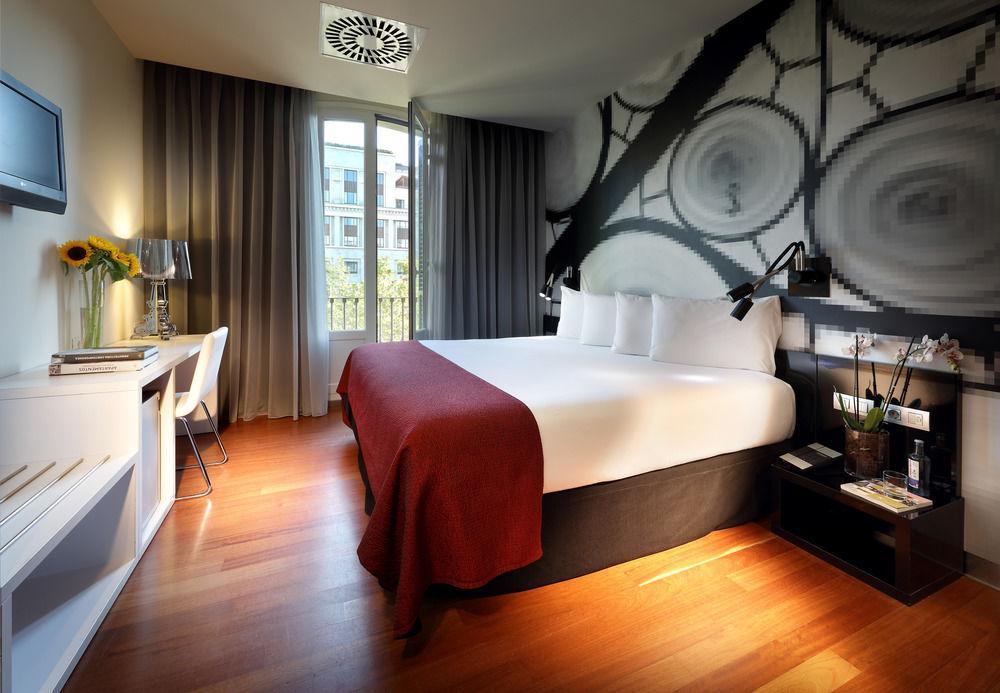 Hotel Bcn Design Barcelona Buitenkant foto A room at the hotel