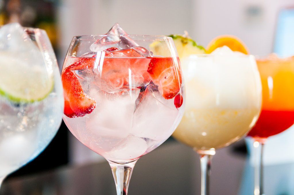 Hotel Bcn Design Barcelona Buitenkant foto A variety of cocktails