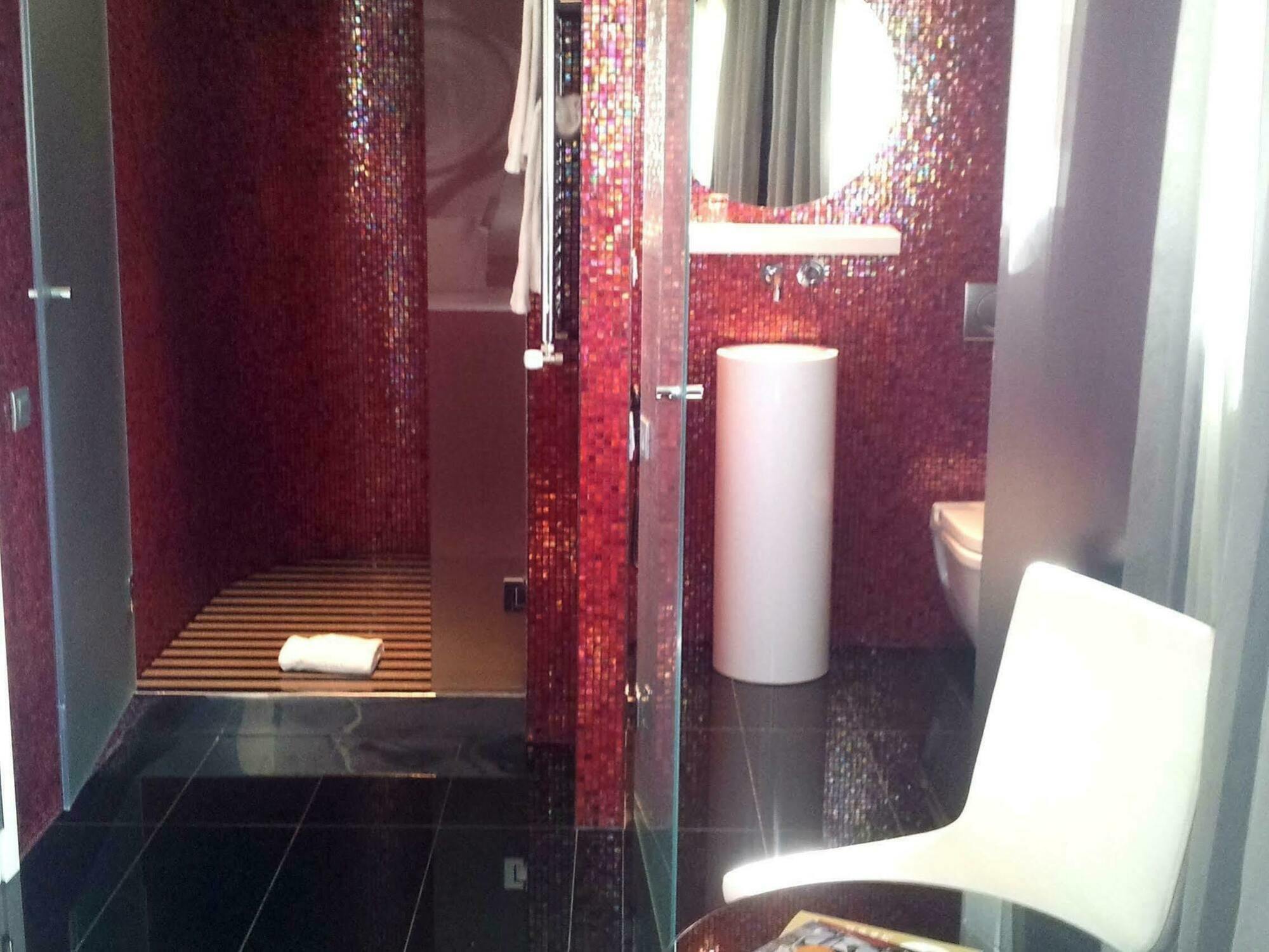 Hotel Bcn Design Barcelona Buitenkant foto Bathroom