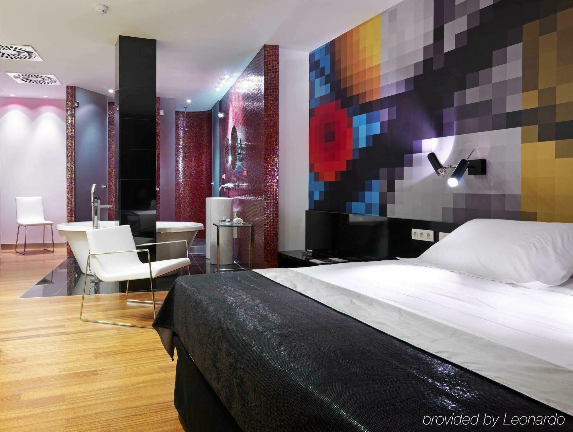 Hotel Bcn Design Barcelona Buitenkant foto A room at the hotel